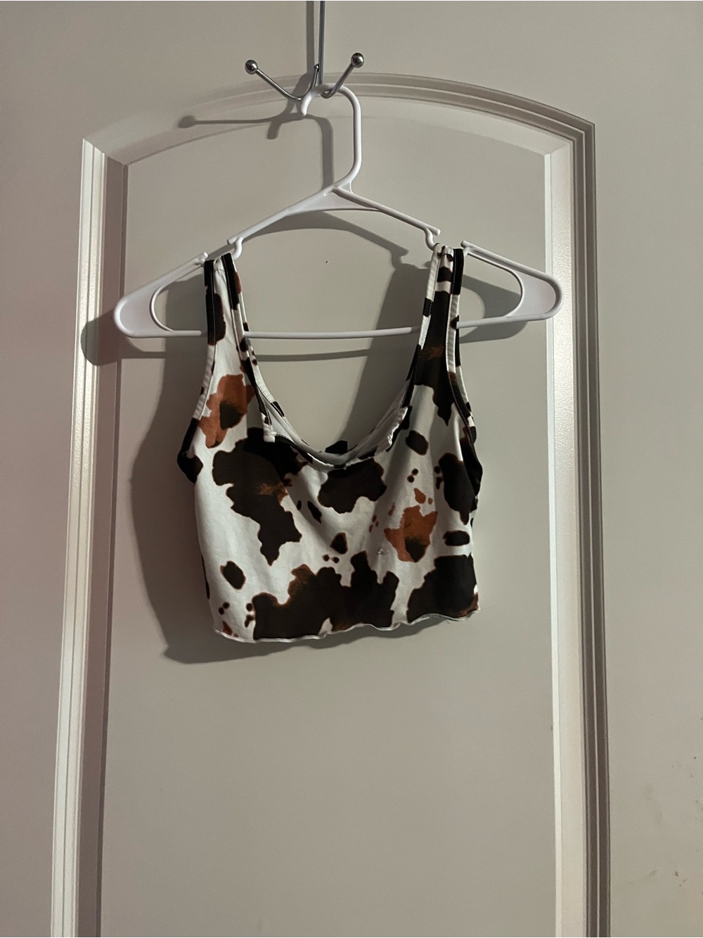 SHEIN Cow Print Scoop Neck Crop Top in White and Brown